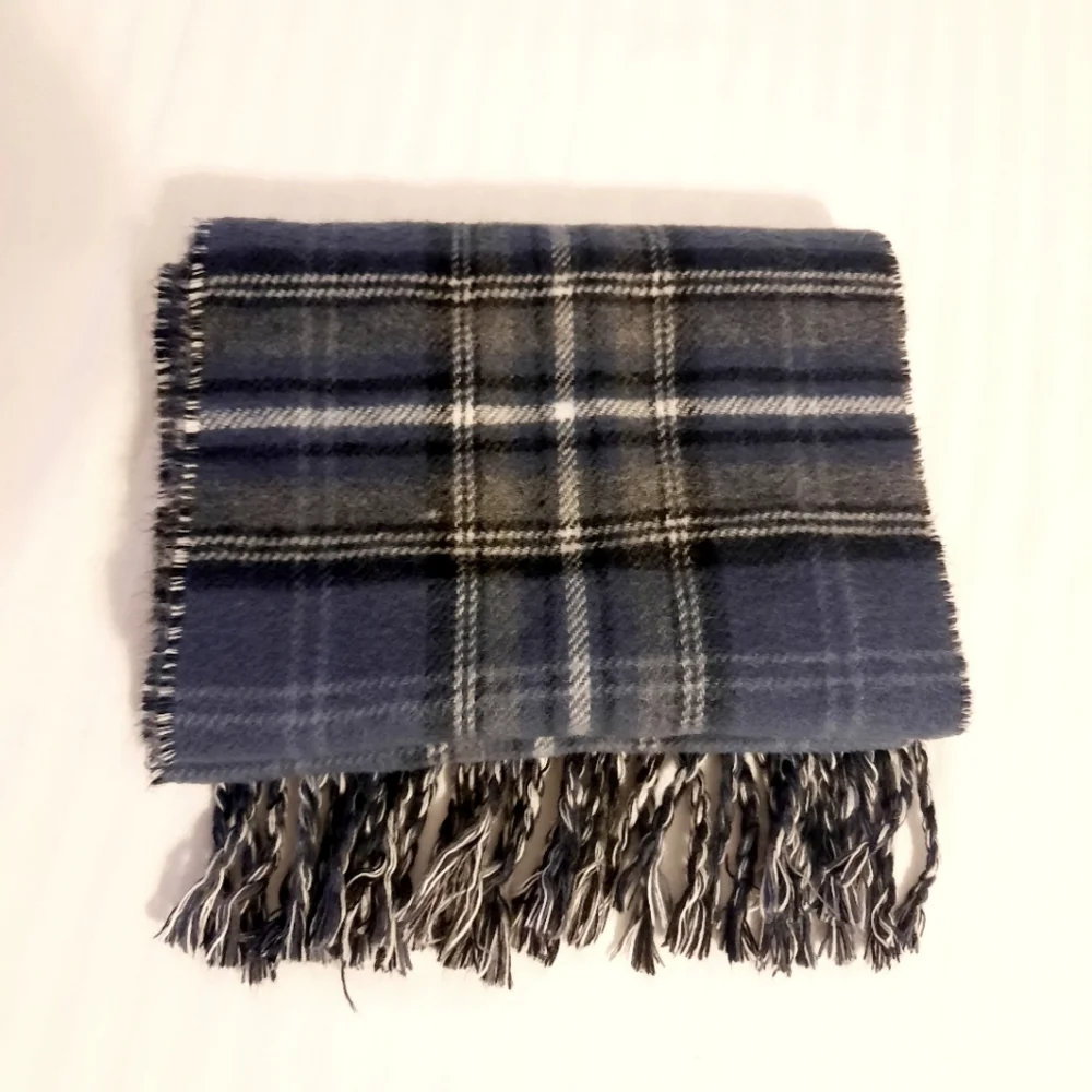 Chaps plaid scarf
